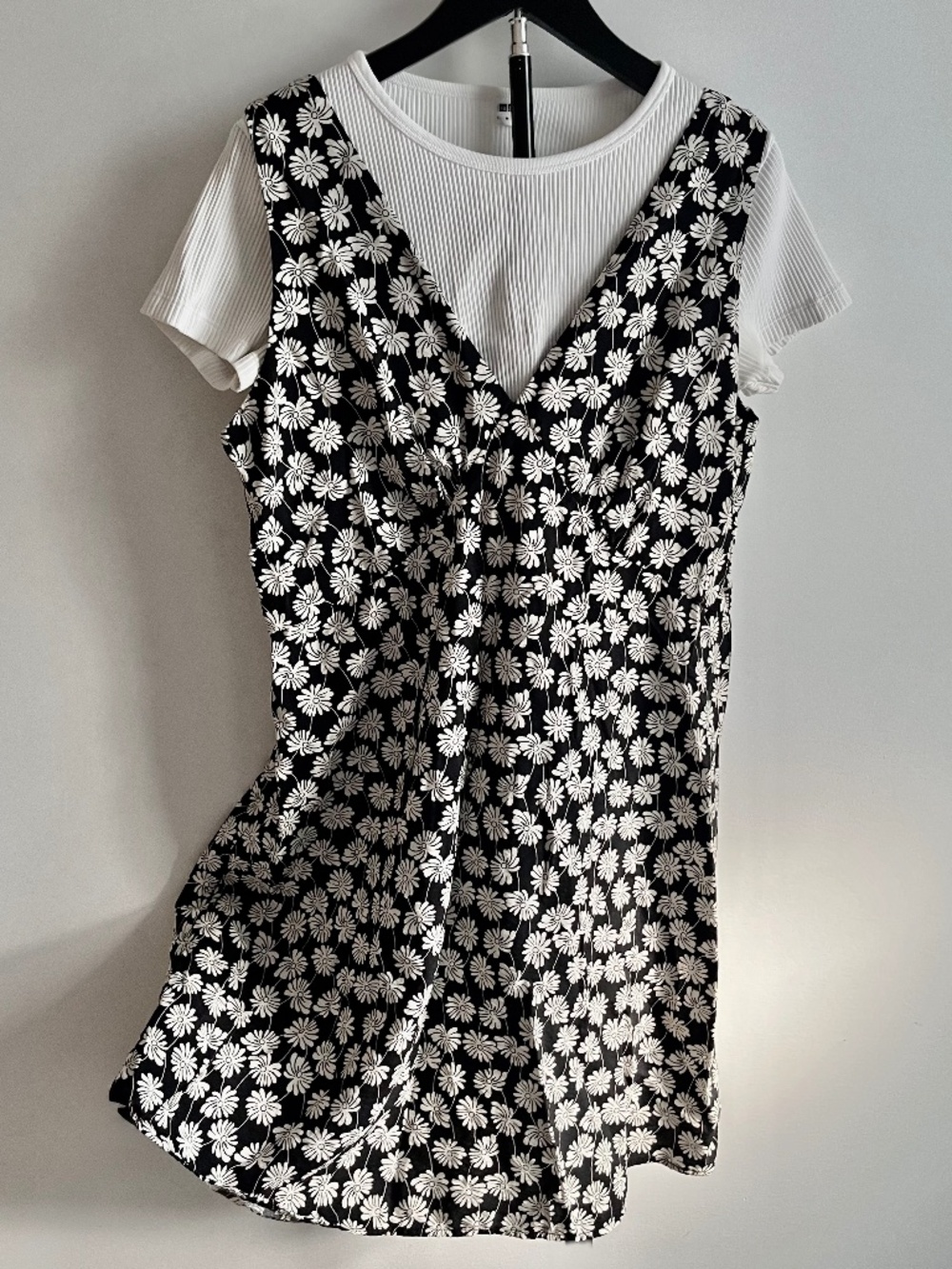90s style daisy v-neck dress - Size 14 - Gap